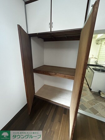 ロイヤル牛浜の物件内観写真